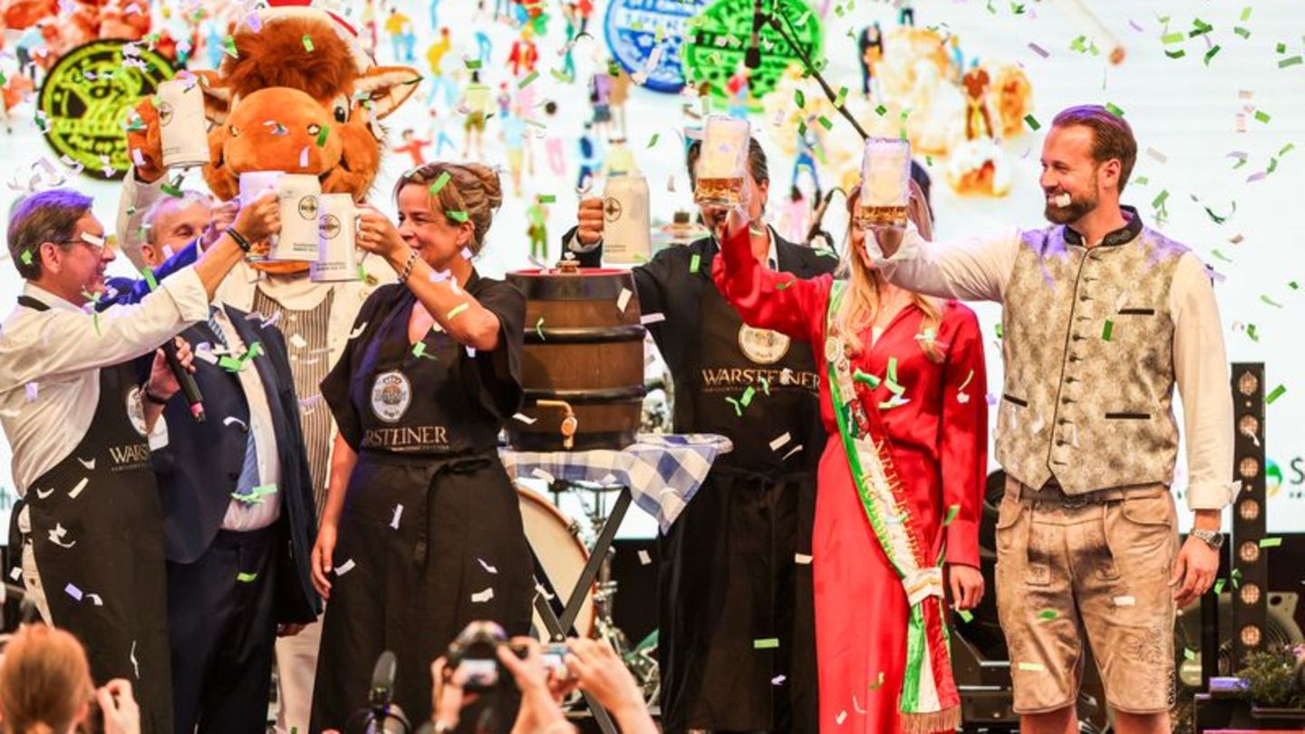 Volksfest: Cranger Kirmes offiziell eröffnet - Neubaur beim Fassanstich