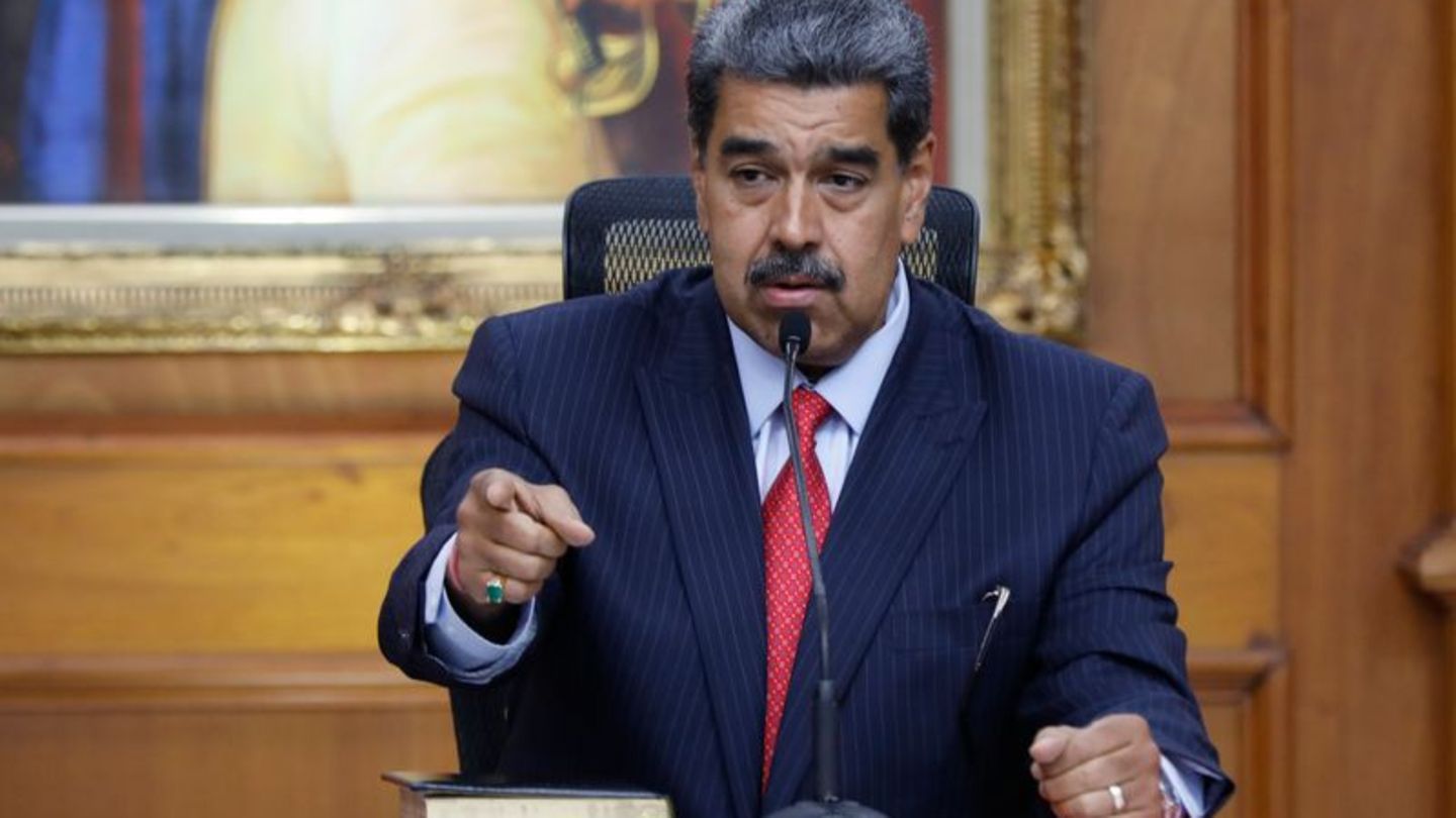 Machtkampf in Venezuela: Anerkennung von Rivale: Maduro wirft USA Einmischung vor