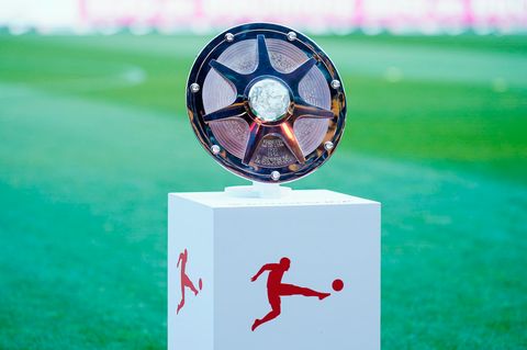 Meisterschale der 2. Fußball-Bundesliga