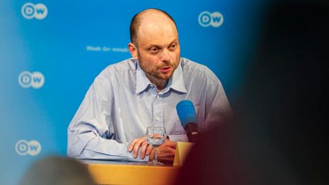 Teil des Gefangenenaustausch: Wladimir Kara-Mursa