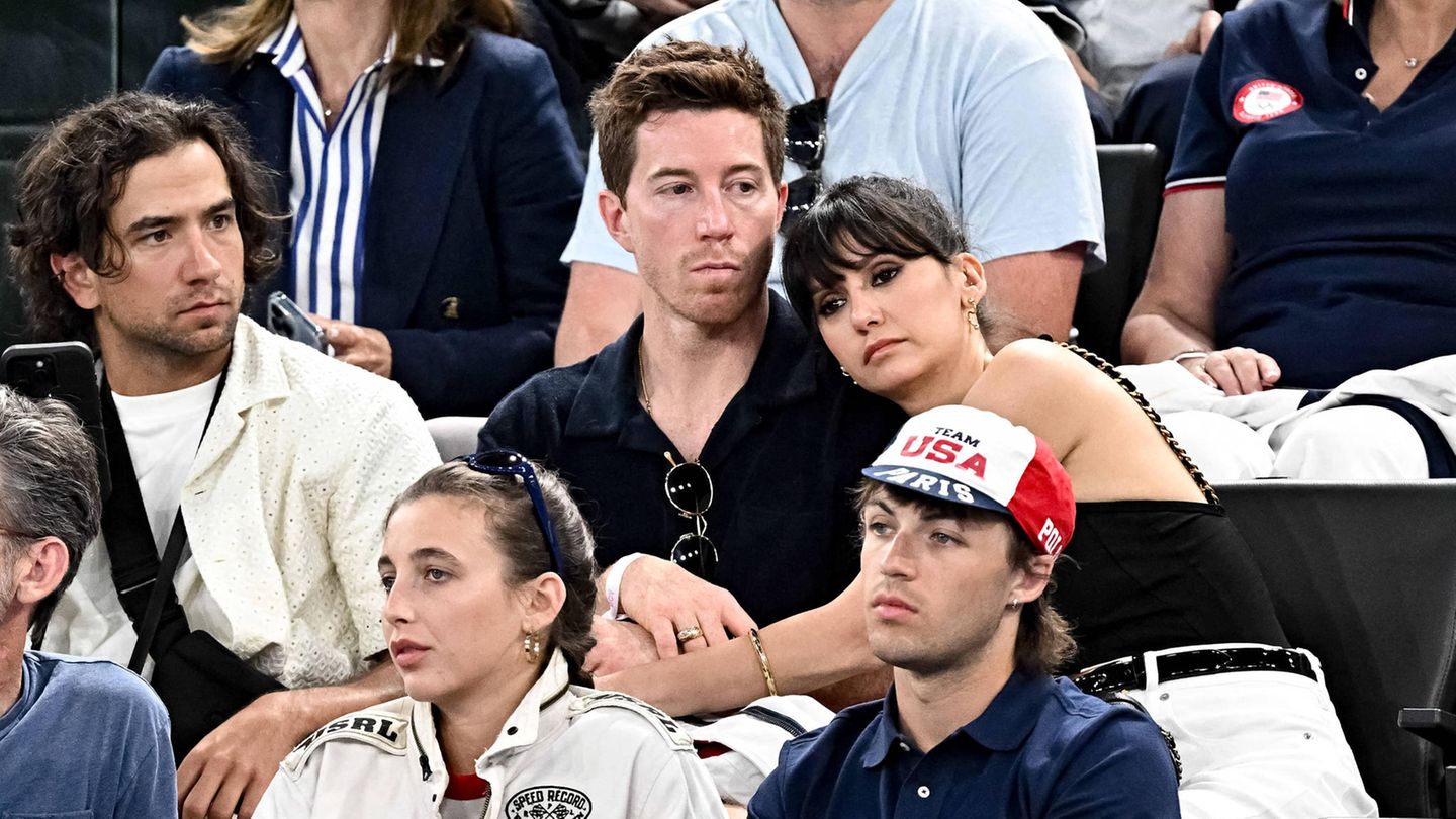 Shaun White und Nina Dobrev Shaun White und Nina Dobrev bei Olympia 2024