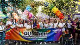Zur Eröffnung des CSD kam Hamburgs Prominenz