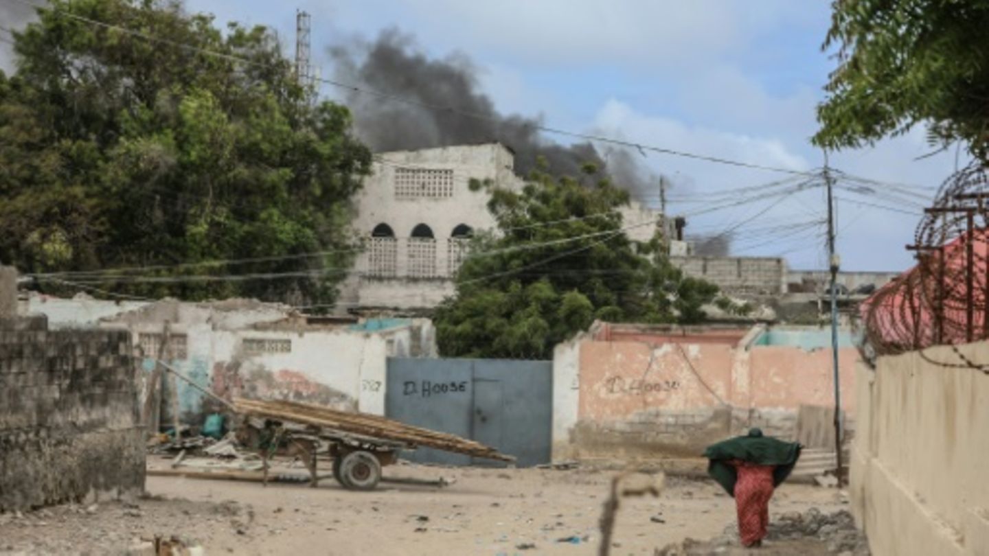 Mindestens 37 Tote bei islamistischem Anschlag an Strand in Somalia