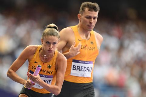 Alica Schmidt und Jean-Paul Bredau beim Olympia-Vorlauf der 4x400-Meter-Mixed-Staffel