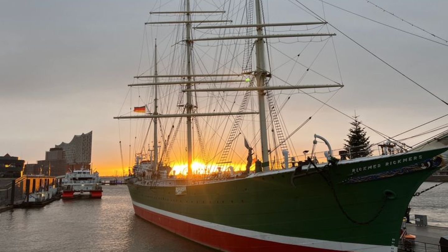 Generalüberholung in der Werft: Arbeiten an Museumsschiff Rickmer Rickmers auf Kurs