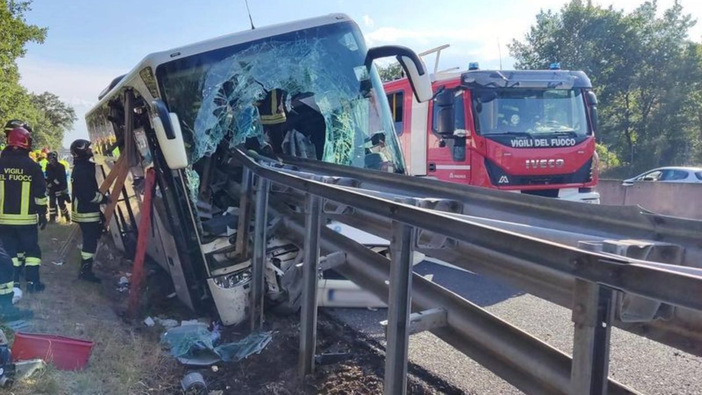 Toskana: Unfall mit Reisebus in Italien - ein Toter und 25 Verletzte