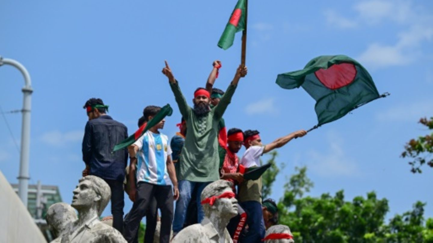 Mindestens 300 Tote bei Anti-Regierungsprotesten in Bangladesch