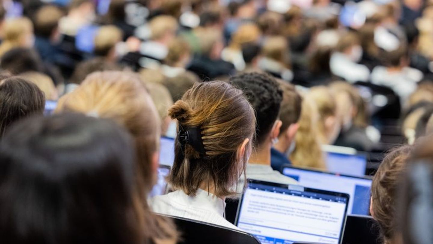 Bildung: Rund 24.700 Menschen in Rheinland-Pfalz erhalten Bafög