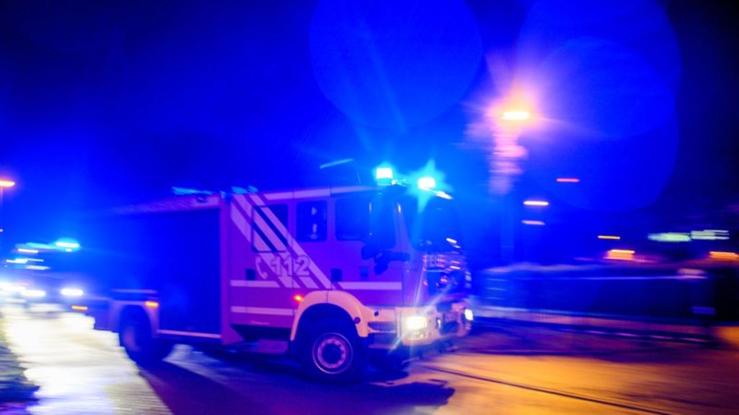 Feuerwehreinsatz: Feuer in Mehrfamilienhaus in Quakenbrück