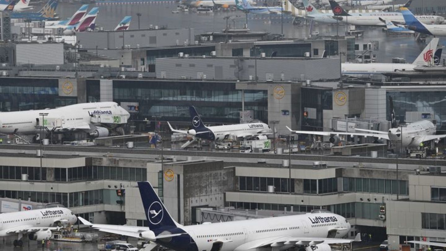 Luftverkehr: Frankfurter Flughafen stundenlang ohne Strom