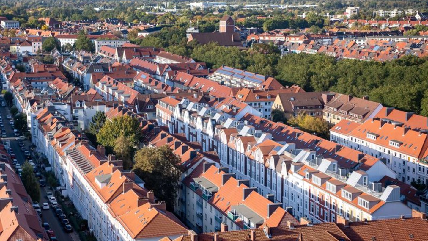 Wohnen zur Miete: Senat reguliert Mieterhöhungen in Bremen