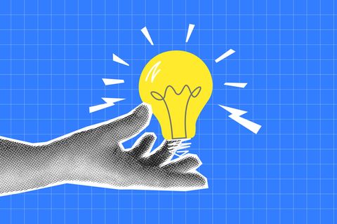 Quiz-Illustration einer Hand, die eine leuchtende Glühbirne hält