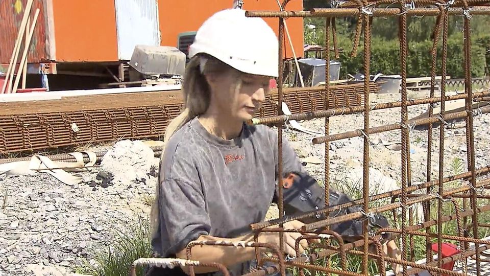 Julia Schäfer ist Maurermeisterin mit Leidenschaft. Doch für den Nachwuchs ist das Handwerk immer noch nicht attraktiv genug, um alle freien Stellen zu besetzen.       