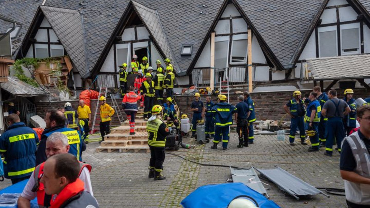 Unglück an der Mosel: Nach Hoteleinsturz ist Bergung von weiterem Toten geplant