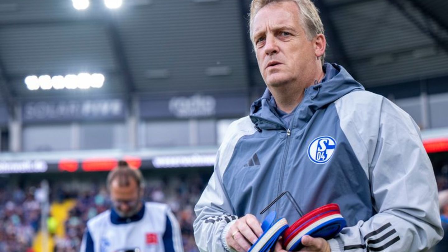 Fußball: Büskens nimmt Abschied vom FC Schalke 04