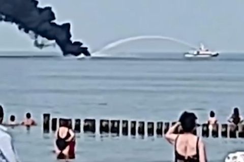 Bundeswehr-Barkasse geht auf der Ostsee in Flammen auf