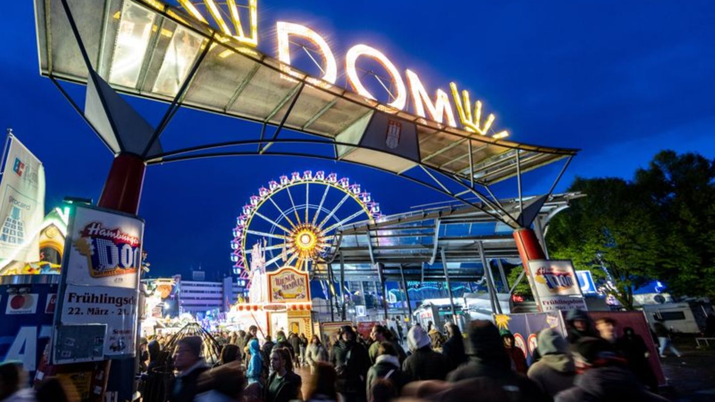 Heiligengeistfeld: Junge auf Hamburger Dom aus Fahrgeschäft geschleudert