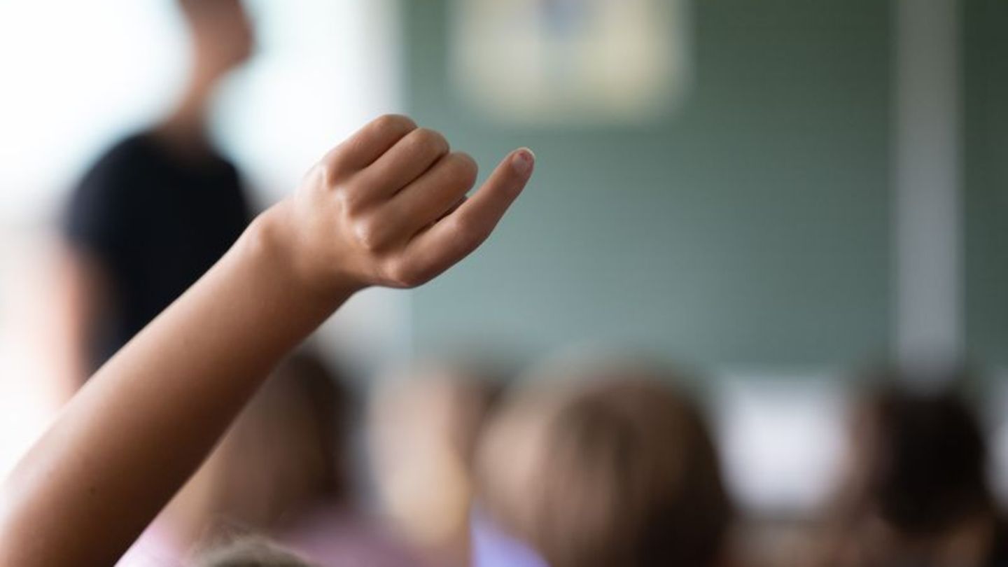 Ausbildungsweg für Lehrer: Neuland: Verträge für duales Studium geschlossen