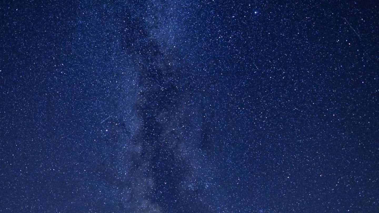 Astronomie: Blick gen Nachthimmel: Sternschnuppen leuchten wieder