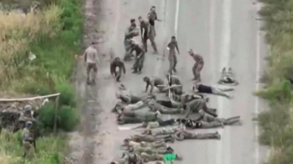 Videos zeigen: Ukrainer nehmen russische Soldaten auf eigenem Gebiet gefangen