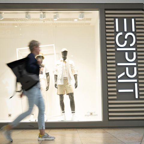 Esprit schließt Filialen