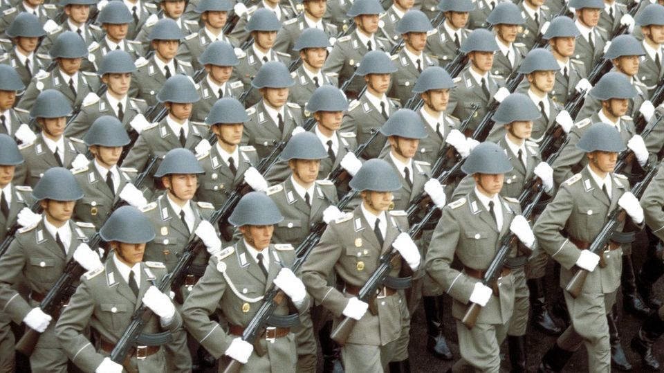 Soldaten der NVA der DDR