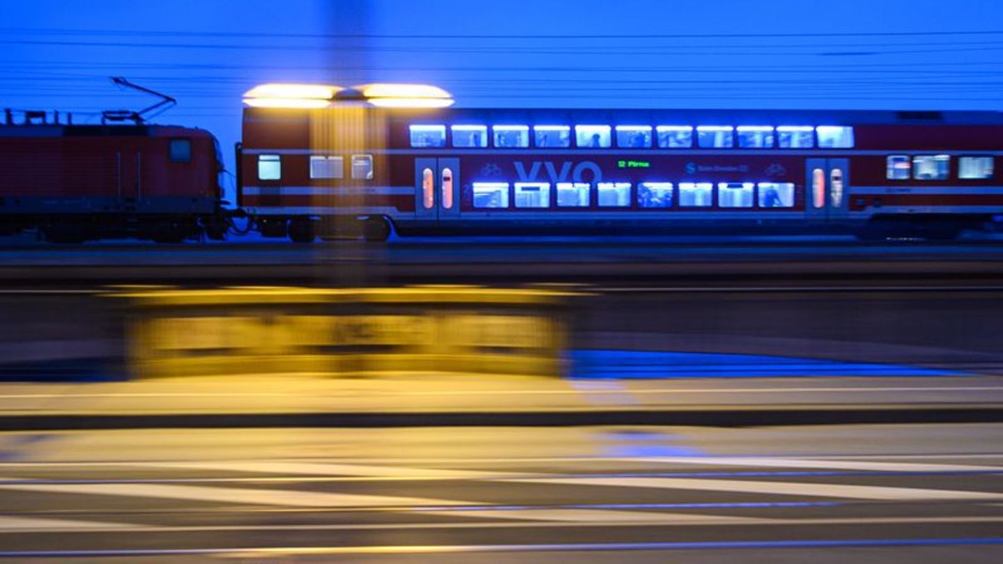 Öffentlicher Nahverkehr: Zwei sächsische Verkehrsverbünde planen Fusion