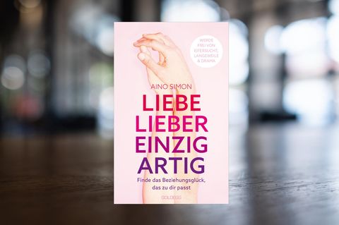 Cover: "Liebe lieber einzigartig" von Aino Simon