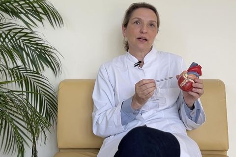 Herzinfarkt bei Frauen: So können Sie sich besser schützen (Video)