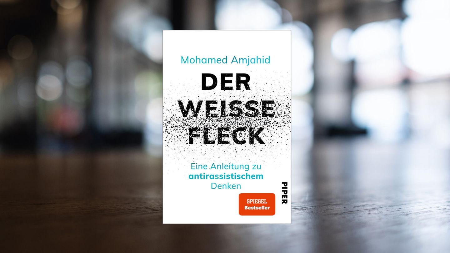Cover: "Der weiße Fleck" von Mohamed Amjahid