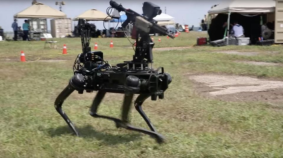 US Army robots