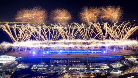 Feuerwerk zum Abschluss der olympischen Spiele: Das Stade de France funkelt 