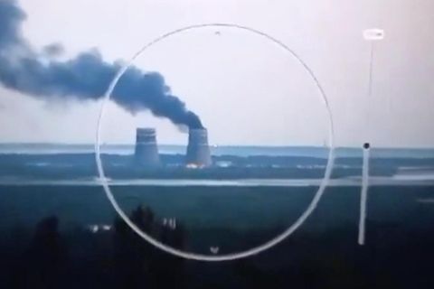 Das AKW Saporischschja geriet bereits 2022 in die Kontrolle der russischen Invasoren. Kürzlich brach ein Feuer in einem Kühlturm aus, doch es kam zu keinem weiteren Unglück, da der Brand erfolgreich gelöscht werden konnte.