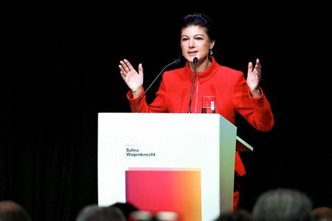 Sahra Wagenknecht spricht bei der Gründungsveranstaltung des BSW