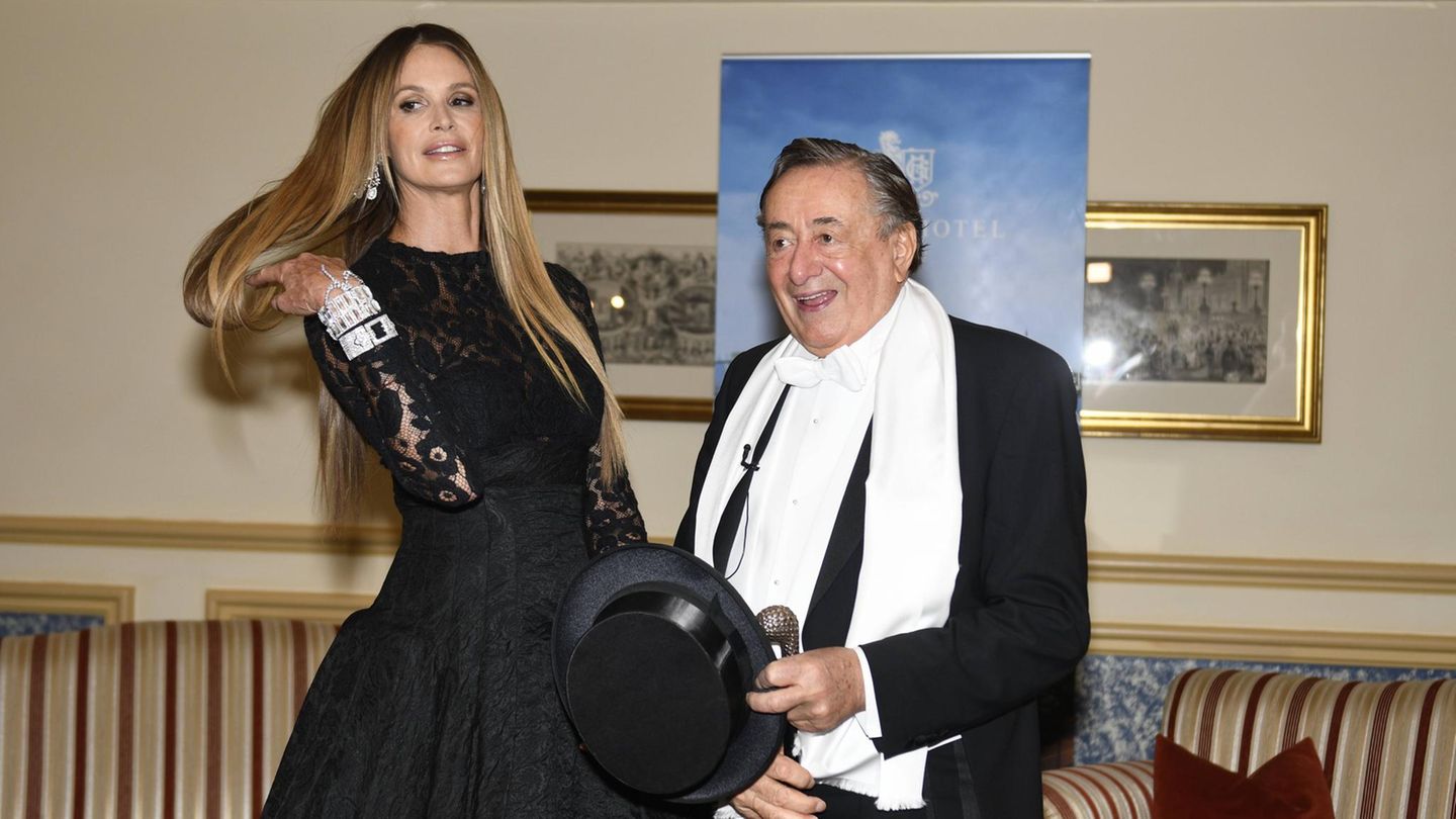 Ein Jahr darauf brachte "Mörtel" "The Body" mit nach Wien, genauer gesagt Supermodel Elle Macpherson, die sich gut mit dem Unternehmer verstand. 
