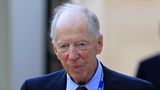 Lord Jacob Rothschild, britischer Finanzier und Mitglied der Rothschild-Bankiersfamilie, starb am 26. Februar im Alter von 87 Jahren. Er und seine Familie haben ein geschätztes Vermögen von 825 Millionen britischen Pfund. Nach einem Geschichtsstudium in Oxford trat er in die Familienbank NM Rothschild & Sons ein, bevor er 1989 seinen eigenen Vermögensverwaltungsfonds gründete. 
