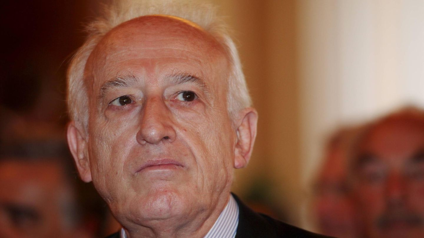 Maurizio Pollini Der italienische Pianist und Dirigent starb am 23. März im Alter von 82. Den Durchbruch hatte er schon mit 18 Jahren geschafft, als er 1960 in Warschau den begehrten Chopin-Wettbewerb gewann. 1976 wurde er in einer Kritiker-Umfrage zum "besten Pianisten der Welt" gekürt. An der Scala trat er nicht weniger als 168 Mal auf. Das letzte Konzert gab er dort im Februar vergangenen Jahres.