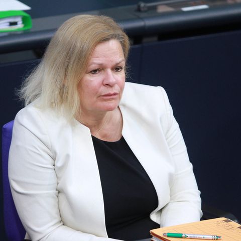 Bundesinnenministerin Nancy Faeser: Plötzlich steht ihr Rücktritt im Raum