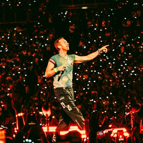 Chris Martin von Coldplay bei einem Konzert