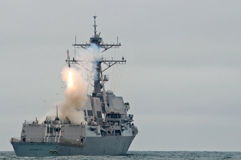 Ein Tomahawk-Marschflugkörper startet von einem US-Kriegsschiff im Pazifik