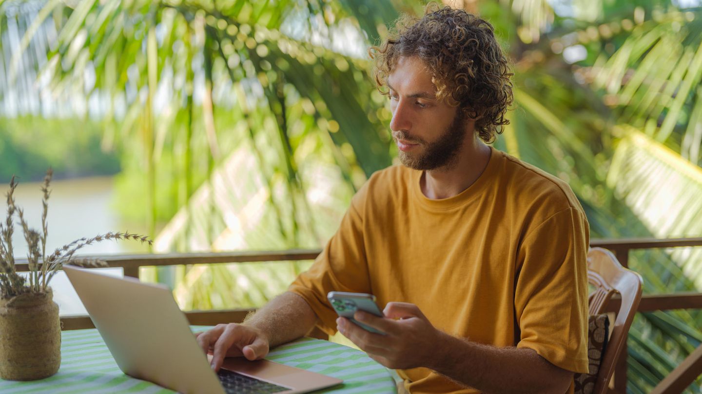 Karriere: Wenn Mitarbeiter heimlich vom Strand aus arbeiten