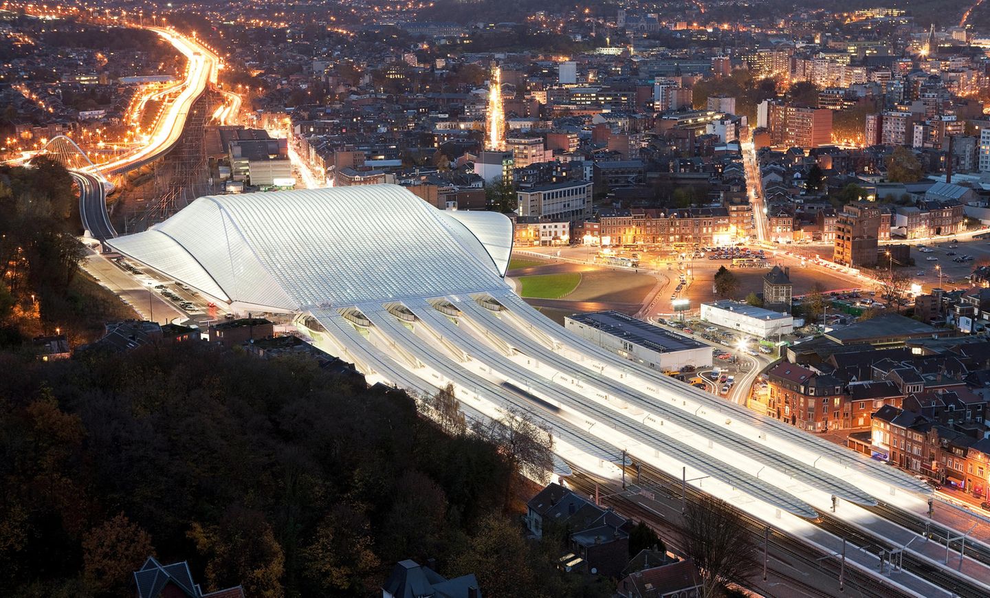 Liège-Guillemins Railway Station, Liège, Belgium, 1996–2009