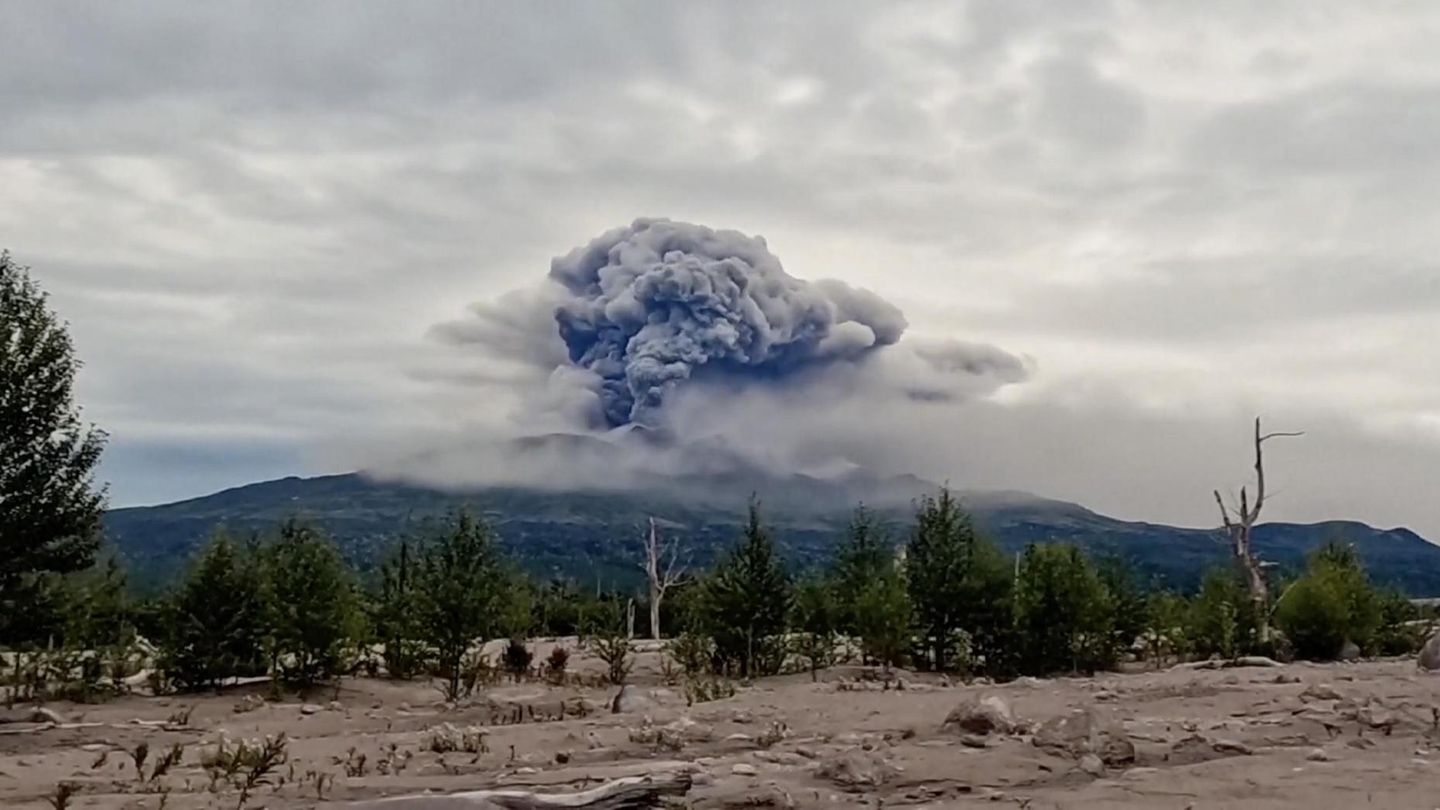 XXL-Aschewolke: Heftiges Erdbeben in Russland – dann brechen Vulkane aus