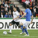 Kurz vor dem Sprung ins A-Team: Im März 2011 läuft Gündoğan im Testspiel gegen Italien noch für die U21 auf