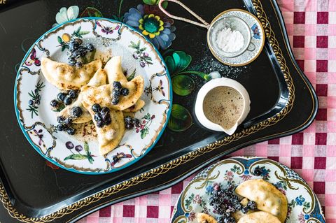 Teigtaschen mit Beeren