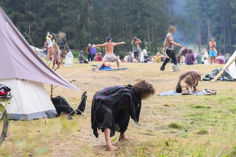 Polizei löst illegale Hippie-Versammlung im Harz auf