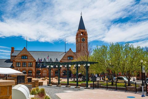 Die Depot Plaza im Herzen von Cheyenne: Bekommt die Stadt den KI-Chatbot ChatGPT als Bürgermeister?