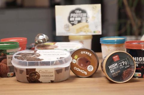 Das eiskalte Dessert gibt es in vielen Varianten. Wie und ob die neusten Eistrends schmecken, sehen Sie im Video.