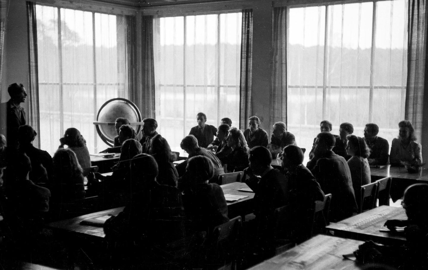 FDJ-Mitglieder bei einer Kaderschulung, 1947.