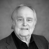 Der deutsche Filmemacher und Ehemann von Schauspielerin Senta Berger starb am 22. April im Alter von 85 Jahren. Zu seinen bekannten Projekten gehören unter anderem "Die weiße Rose", "Das schreckliche Mädchen" oder "Die schnelle Gerdi". 2016 war er Co-Produzent der erfolgreichen Komödie "Willkommen bei den Hartmanns" bei der sein Sohn Simon Regie geführt hatte